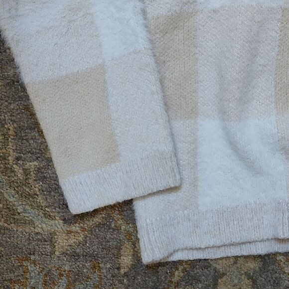 Tribal Buffalo Check Fuzzy Sweater Cream & Beige Pullover Size L - Picture 3 of 9